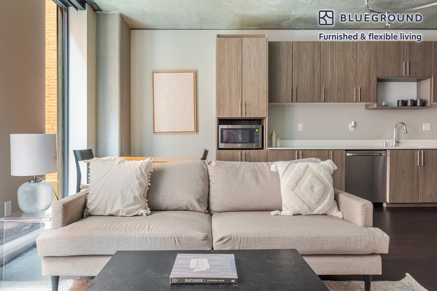 Building Photo - 1900 1st Ave