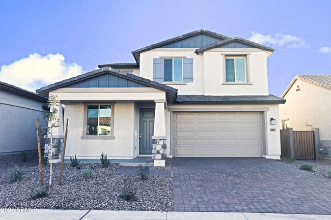 Primary Photo - 773 W Lark Dr