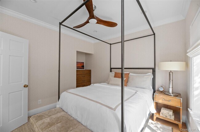 Building Photo - 1005 Surf View Walk