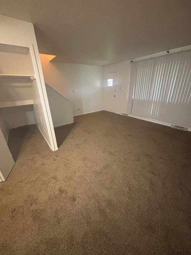Building Photo - 23673 Banbury Cir