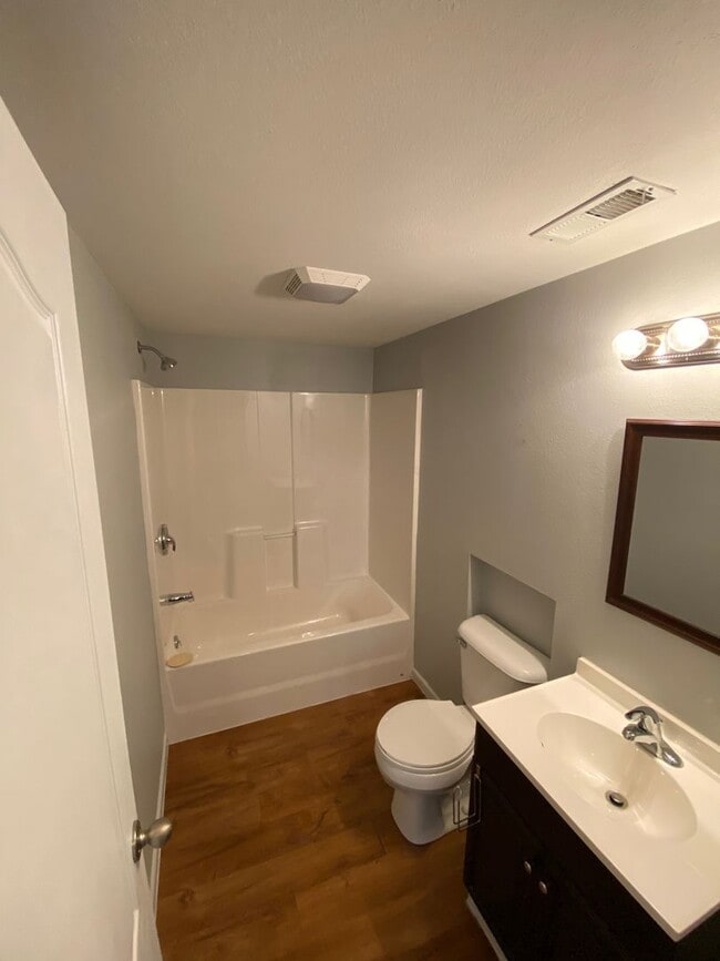 Building Photo - Updated, 4 Bedroom, Split Level Home