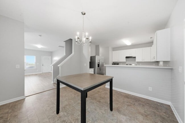 Building Photo - 3527 Londonville Ln