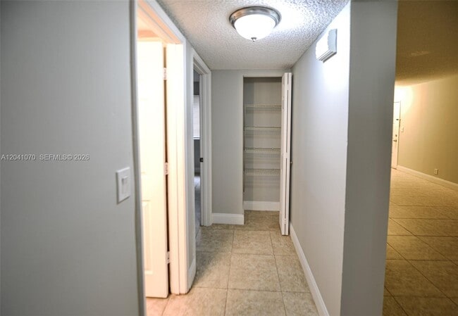 Building Photo - 703 Gardens Dr