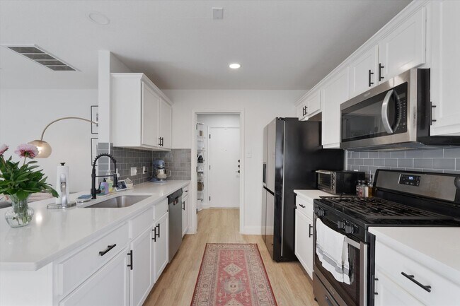 Building Photo - 15129 Donna Jane Loop