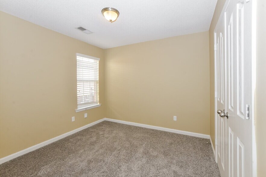 Building Photo - 8573 Griffin Park Dr