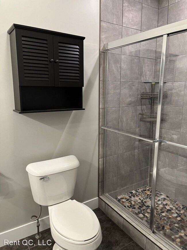 Building Photo - 2 br, 2.5 bath House - 702 Cox Court