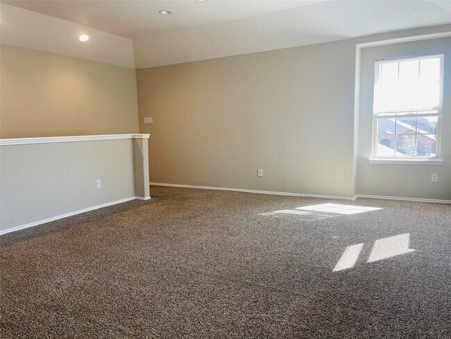 Building Photo - 719 Ashley Falls Ln