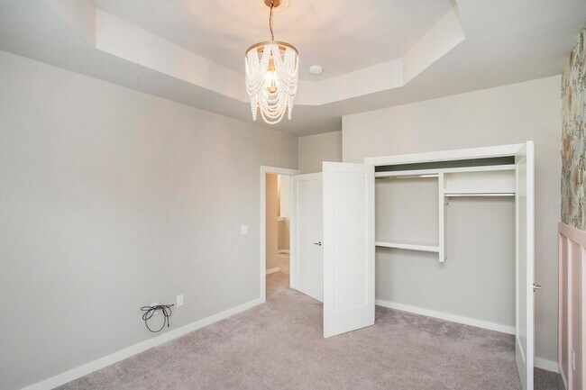 Building Photo - 3637 Hydes Ferry Rd