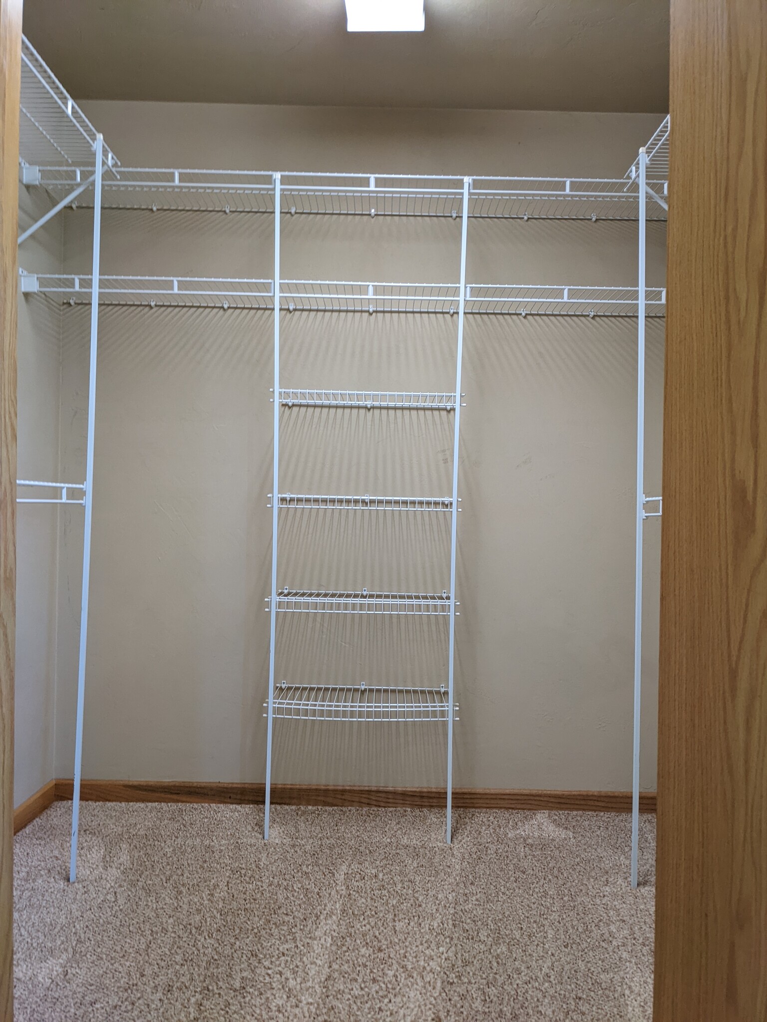 Master Closet - 5335 Brookview Dr