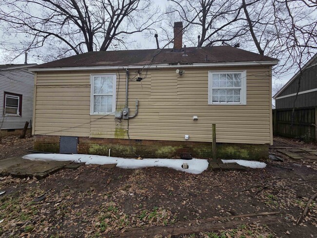 Building Photo - 3458 Radford Rd