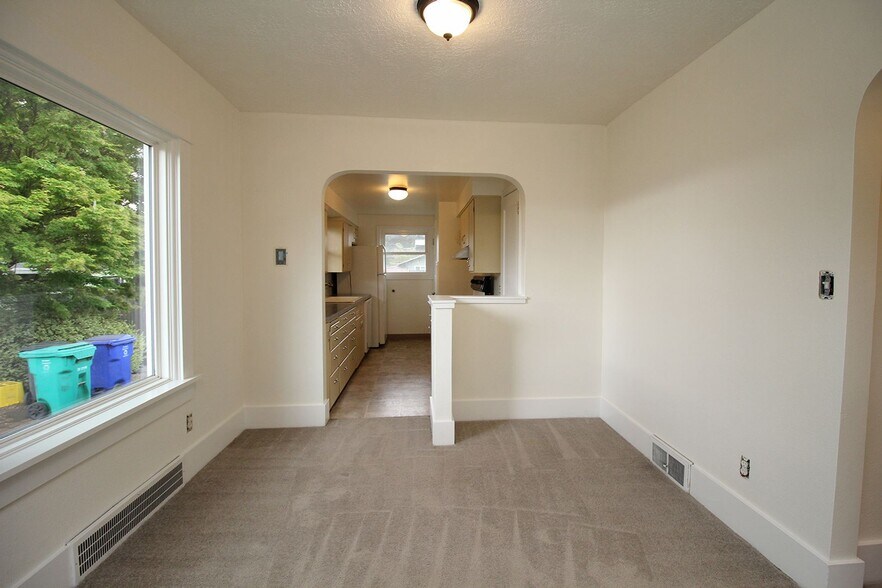 Building Photo - 4626 NE 96th Ave