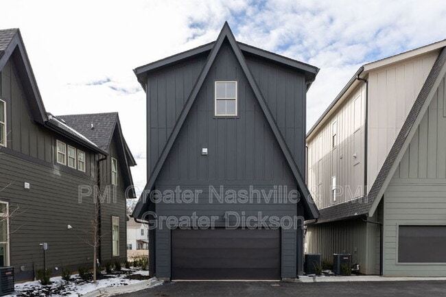 Building Photo - 539 Midnight Way