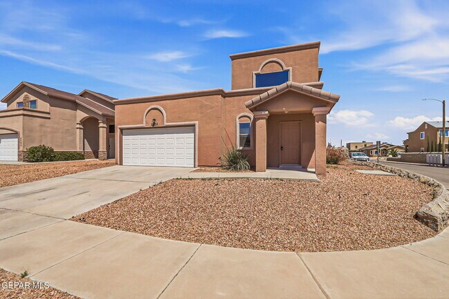 Building Photo - 2300 Glitter Point