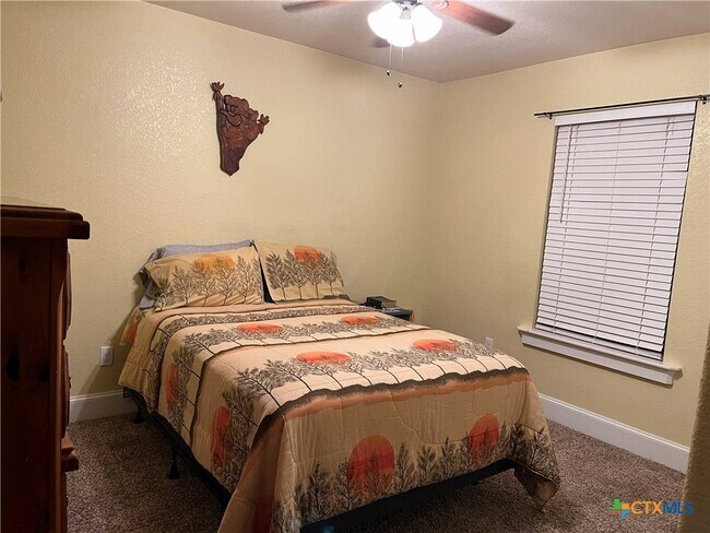 Building Photo - 5504 Eldie Ct