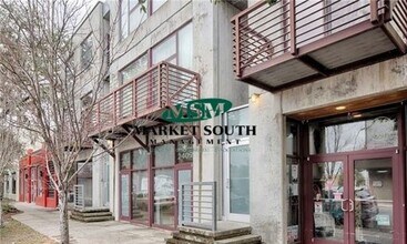 Building Photo - **APPLICATION PENDING!! CONTEMPORARY STARLAND LOFT!