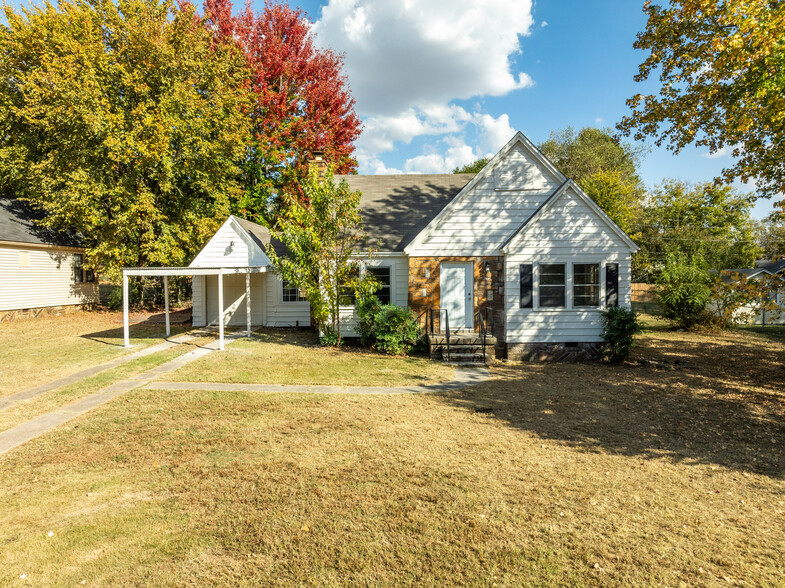 Primary Photo - 1426 N 40th St