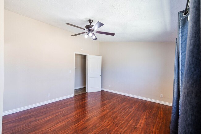 Building Photo - 16021 Wichita Rd