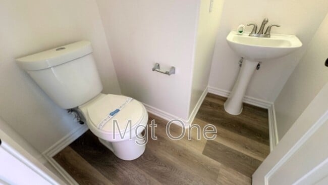 Building Photo - 797 Atlantic Dr