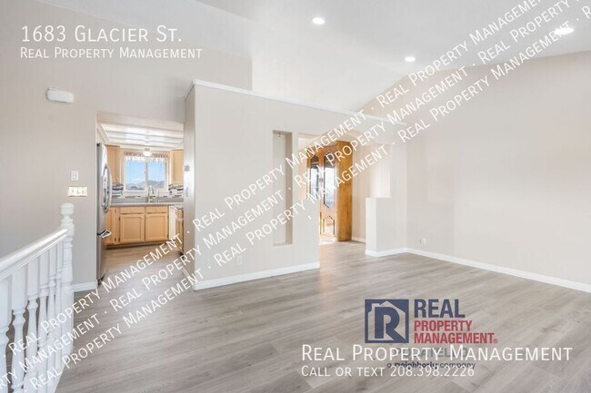 Building Photo - 1683 Glacier St