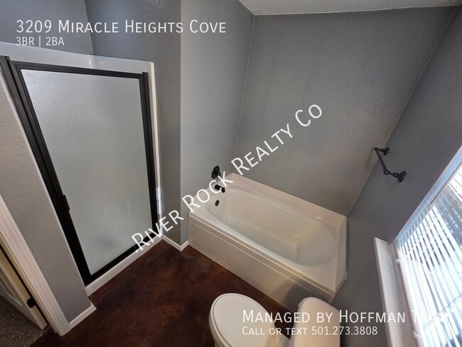 Building Photo - 3209 Miracle Heights Cove