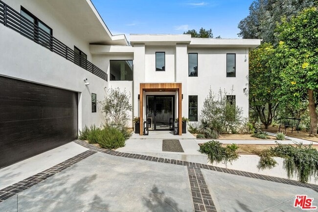 Building Photo - 4545 Balboa Ave