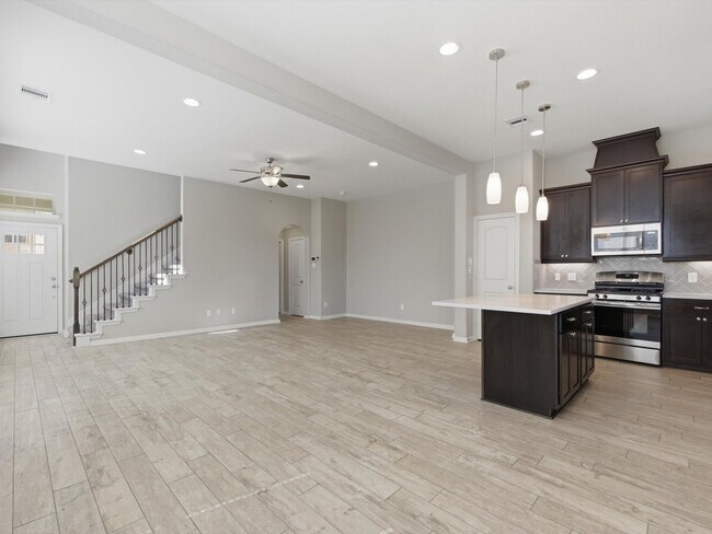 Building Photo - 28043 Rocky Heights Dr