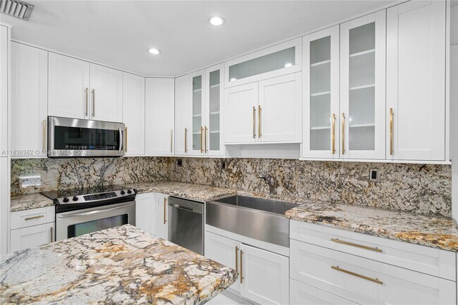Building Photo - 13611 SW 77th St