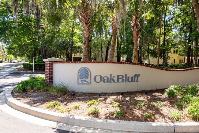 Building Photo - 7988 Shadow Oak Dr