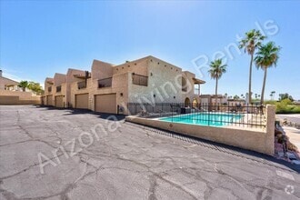 Building Photo - FURNISHED CONDO WITH POOL