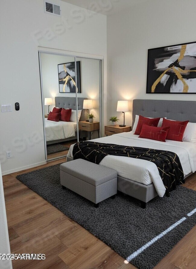 Building Photo - 1225 N 36th St