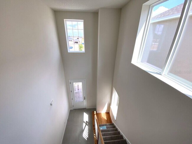 Building Photo - 4630 Prairie Creek St