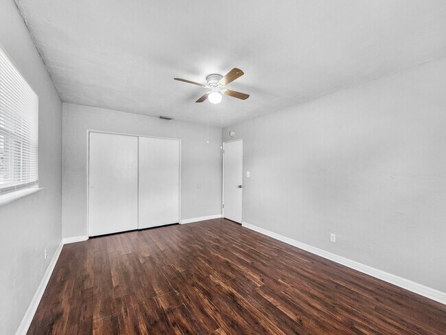 Building Photo - 5773 56th Terrace N