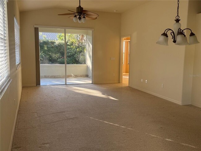 Building Photo - 1063 Topelis Dr