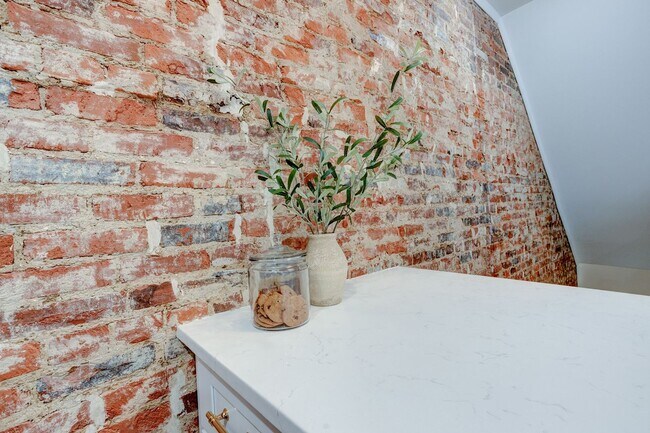 Building Photo - 513 Cobbs Creek Pkwy