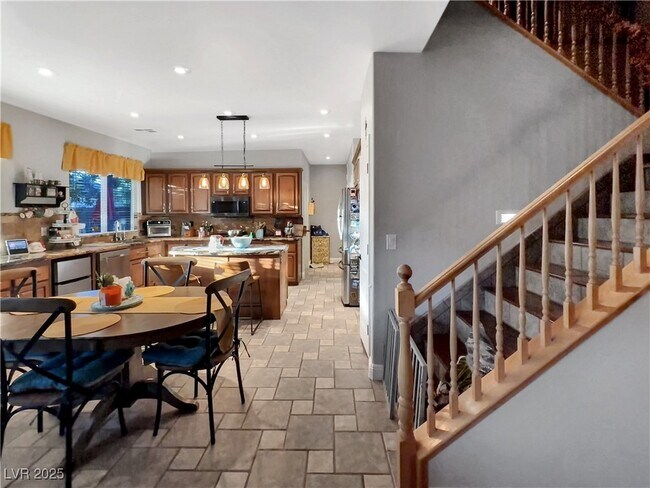 Building Photo - 211 Belle Isle Ct