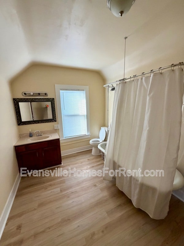 Building Photo - 504 Casselberry Ave