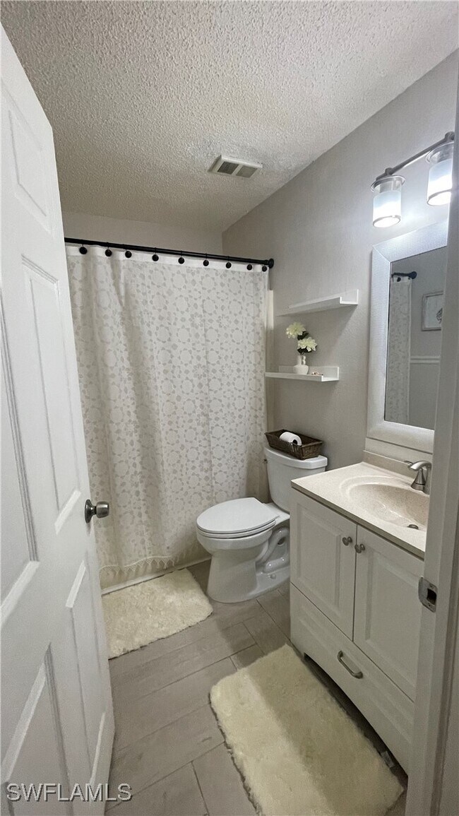 Building Photo - 267 Quail Forest Blvd