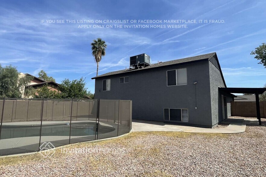 Building Photo - 1712 W Bentrup Ct