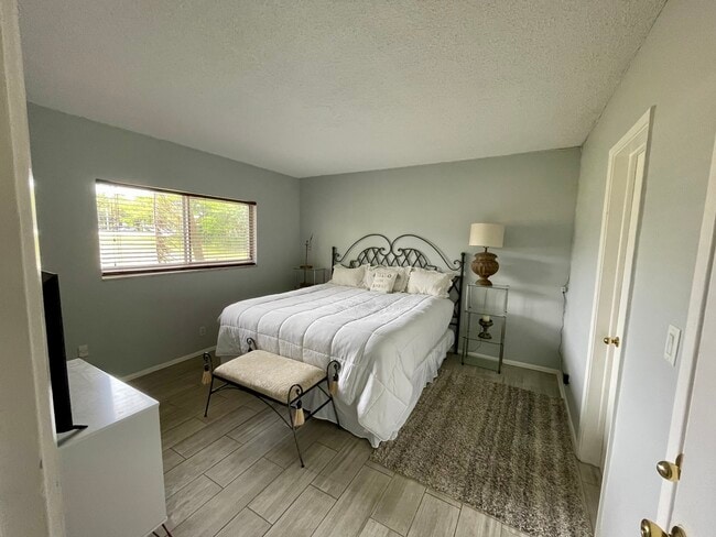 Primary Bedroom - 100 SE 6th Ave