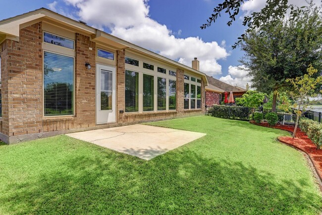 Building Photo - 26323 Crystal Cove Ln