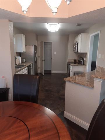 Building Photo - 207 Country Ln