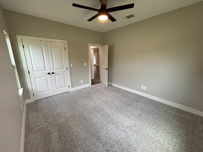 Building Photo - 455 Cedar Hl Lp