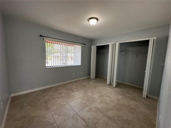 Building Photo - 7939 Glen Abbey Cir