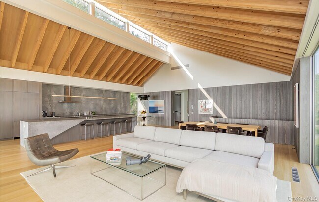 Building Photo - 47L S Ferry Rd