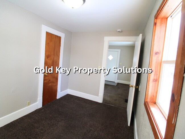 Building Photo - 3 BR House with 2 FULL Baths and Central Air NO SECTION 8