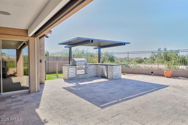 Building Photo - 10278 E Tierra Buena Ln