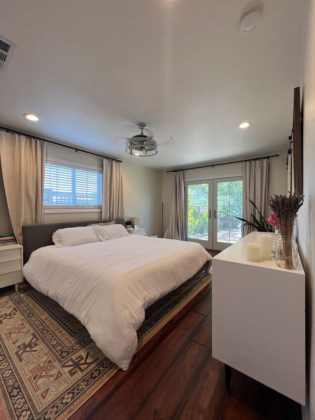 Building Photo - Beautiful 3 Bedroom Home in Scotts Valley — Spacious Yard & Ideal Location!