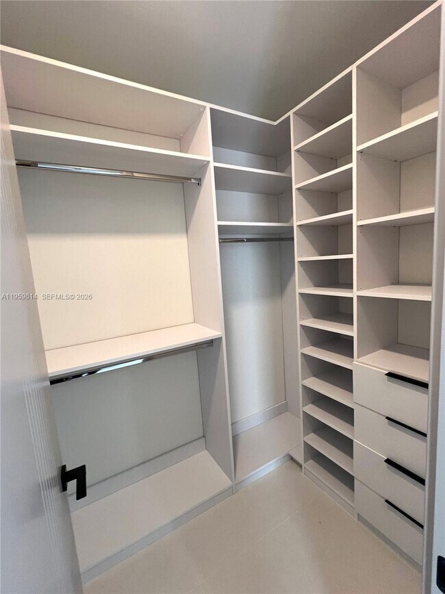 Building Photo - 7850 SW 67th Ave