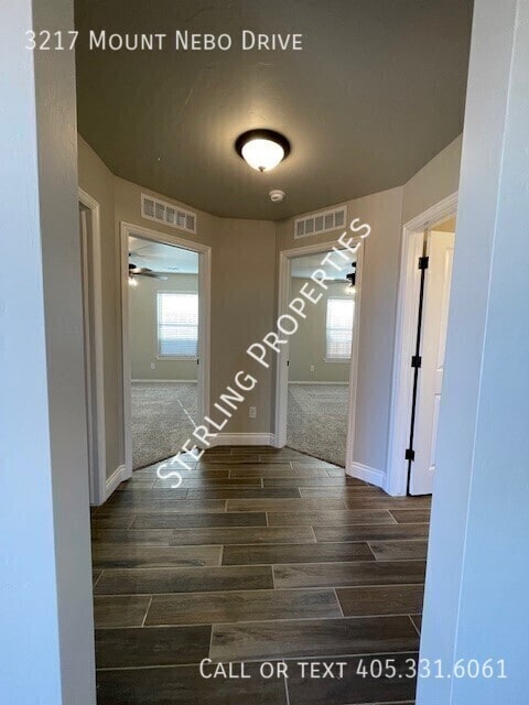 Building Photo - 3217 Mt Nebo Dr