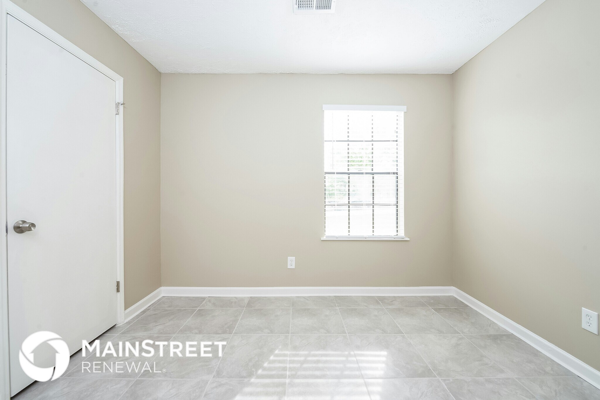 Building Photo - 5722 Phillips Dr